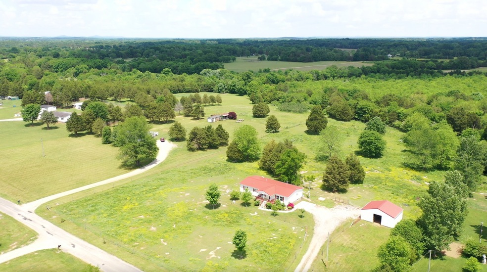 2420 Jesse Lane 5 Acre Mini Farm