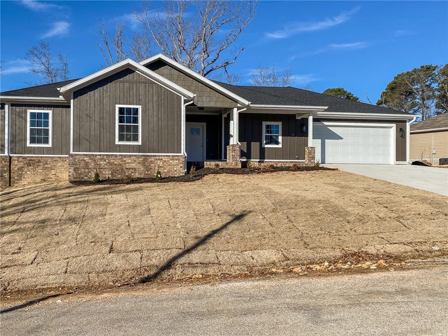 8 Cressage Ln, Bella Vista, AR 72714 - photo 1