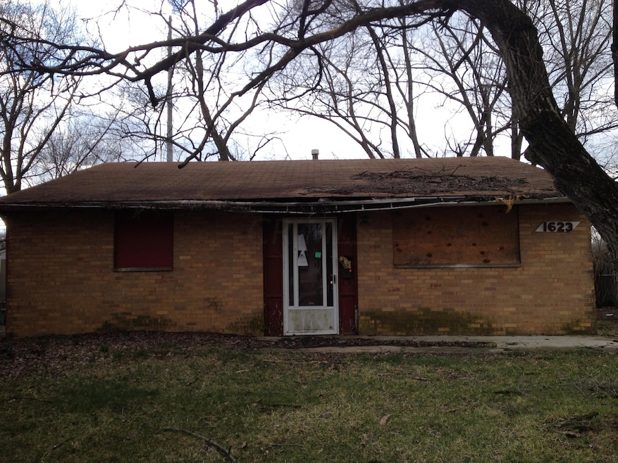 1623 Vilardo Ln, Columbus, OH 43227 - photo 1