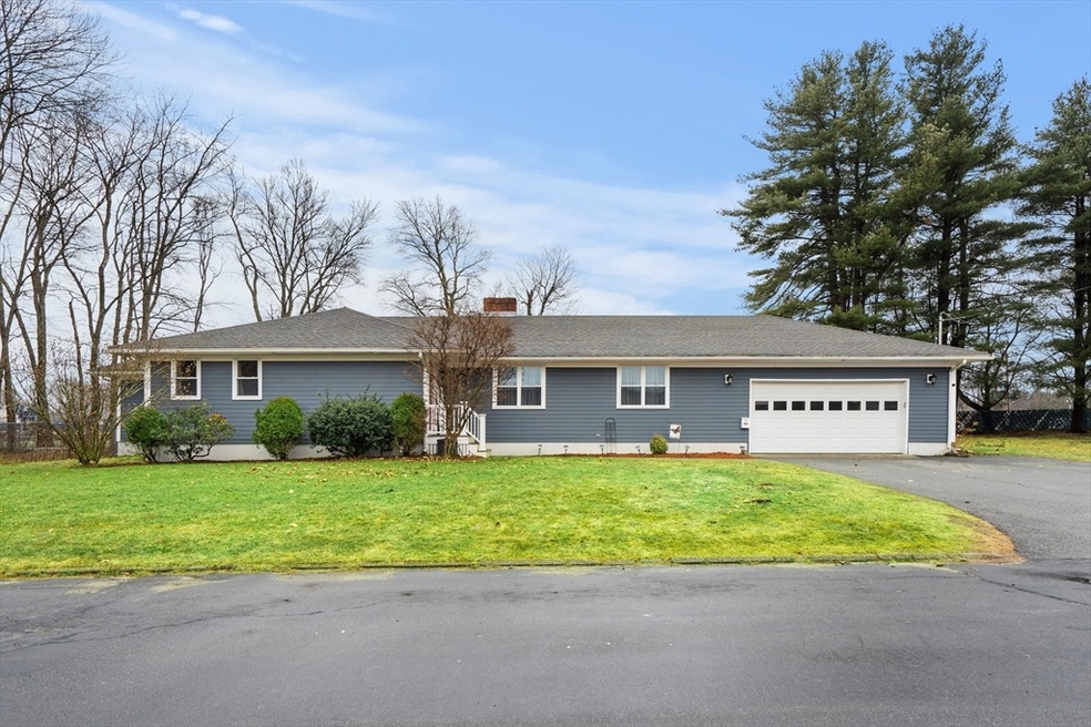 17 Stadium Rd, Methuen, MA 01844 - photo 1