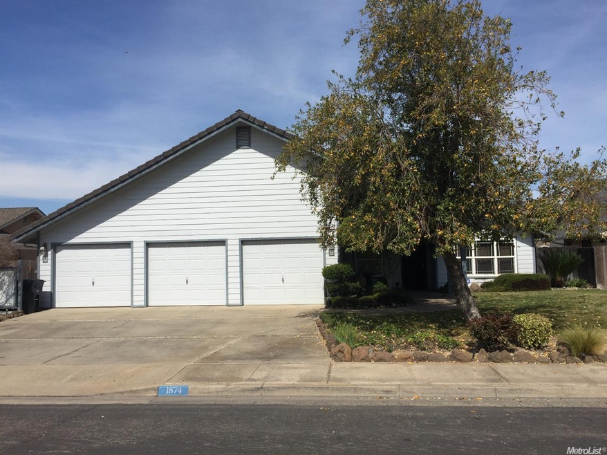 1874 Pontiac St, Oakdale, CA 95361 - photo 1