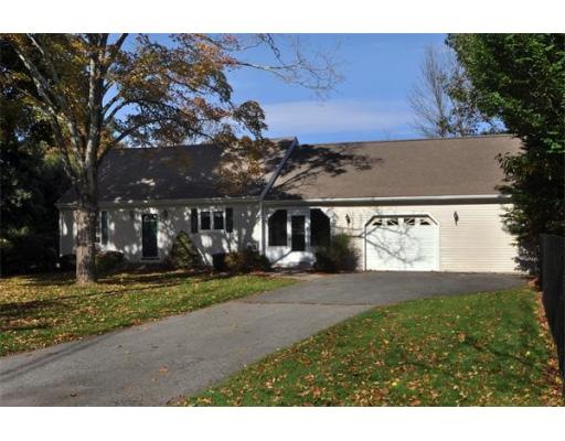 200 Huntsbridge Rd, North Attleboro, MA 02760 - photo 1