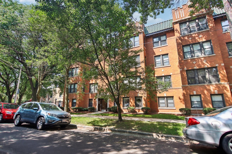 4814 N Hoyne Ave unit 1, Chicago, IL 60625 - photo 1