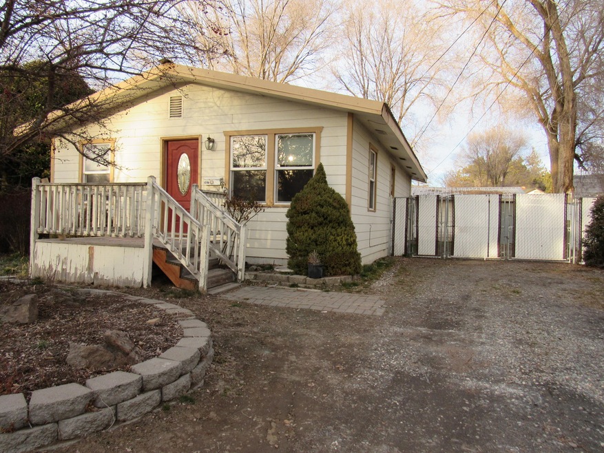 2457 Orchard Way, Klamath Falls, OR 97601 - photo 1