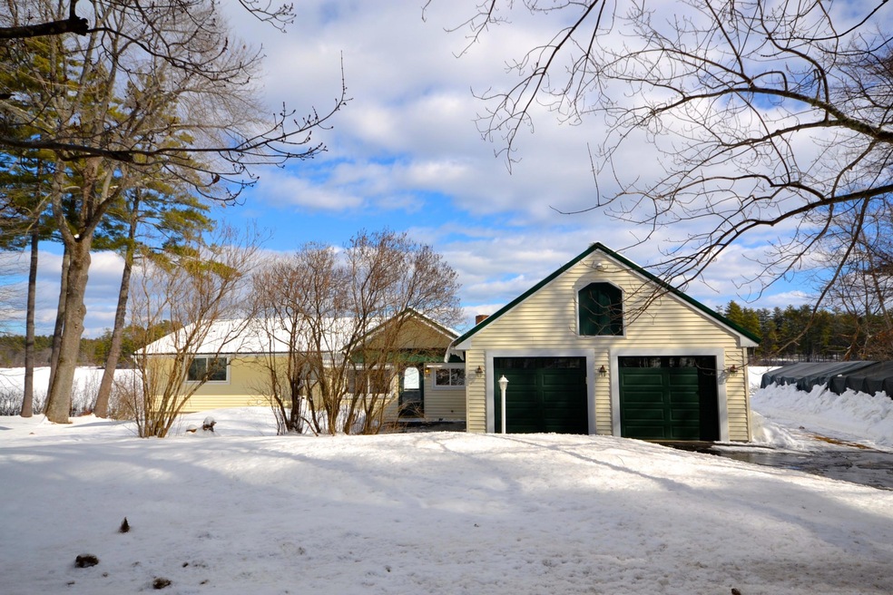 77 Meadow Rd Raymond ME01