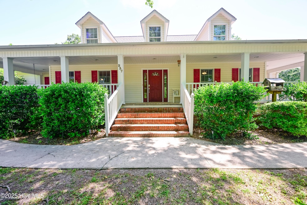 For Sale $515,000 • Co-Listing Agent