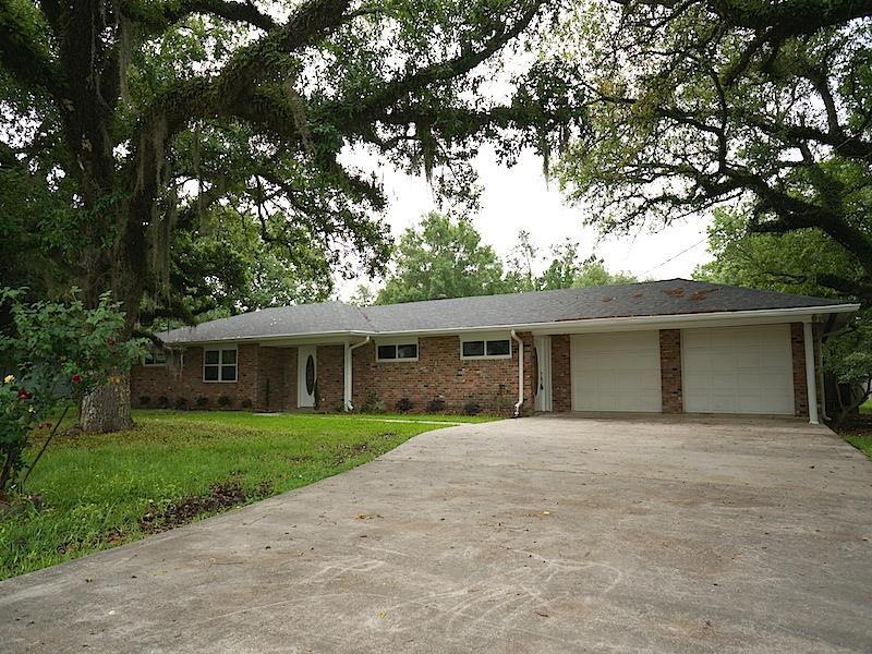 20056 Hwy 22 Ponchatoula, La
