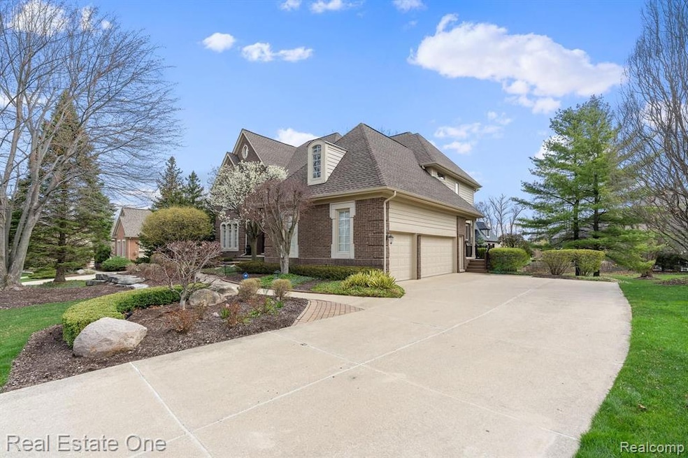 5671 Kirkridge Trail, Oakland Township, MI 48306 - photo 1