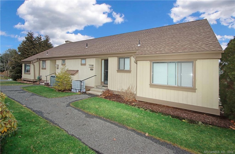 184 Heritage Village unit B, Southbury, CT 06488 - photo 1