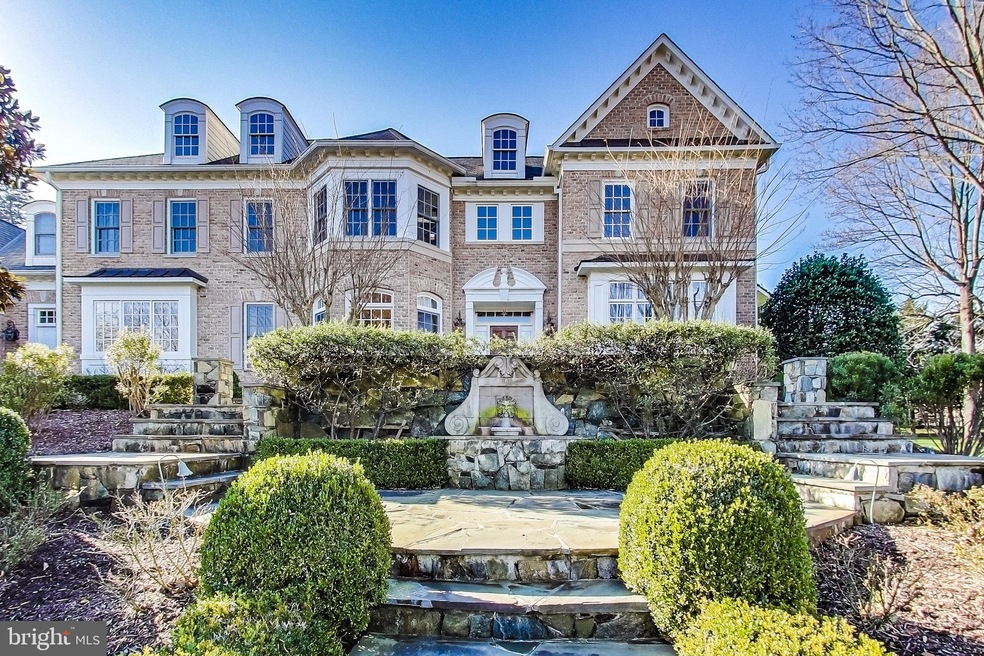 8893 Windy Ridge Way, McLean, VA 22102 - photo 1