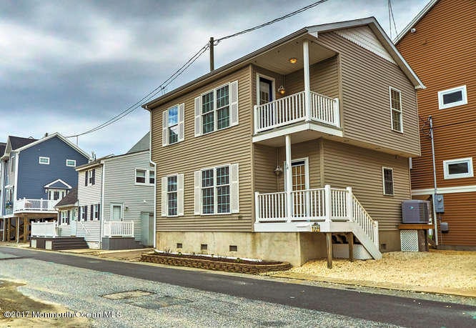 158 W Bay southeast