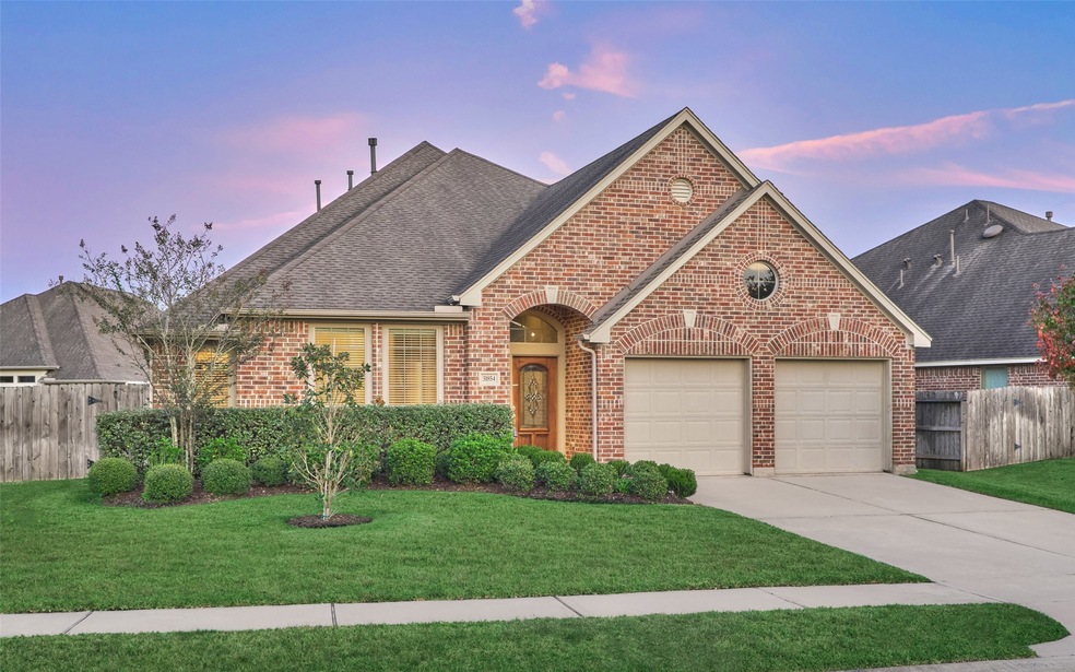 31854 Forest Oak Ln, Conroe, TX 77385 - photo 1
