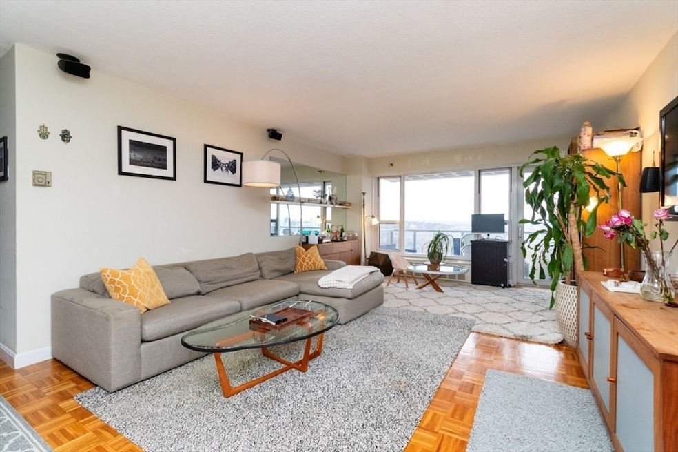 Jamaicaway Tower and Townhouses unit 282, Jamaica Plain, MA 02130 - photo 1