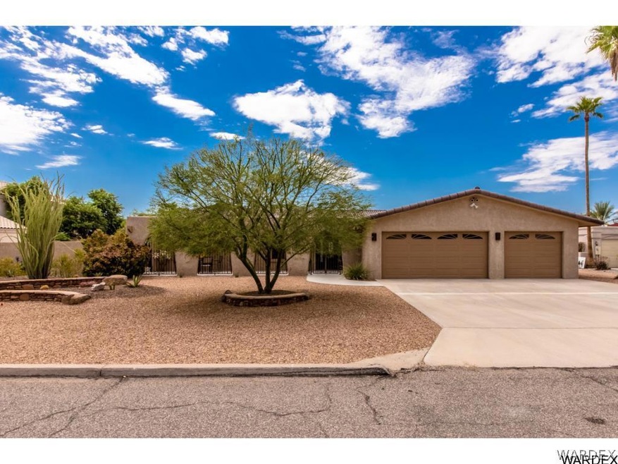 Excellent Curb Appeal