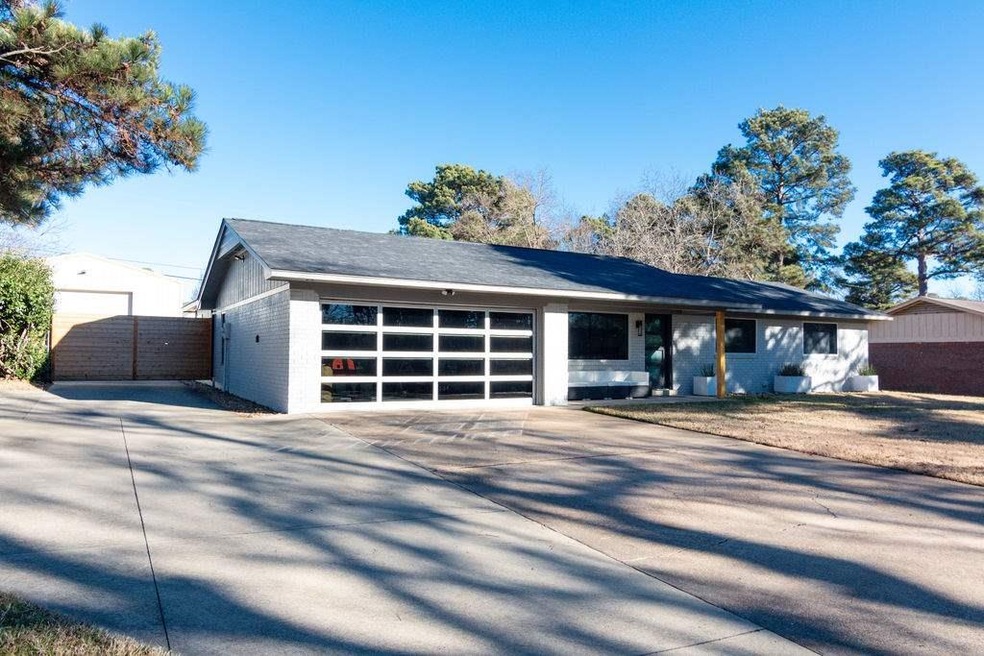 4306 Idalou Dr, Texarkana, TX 75503 - photo 1