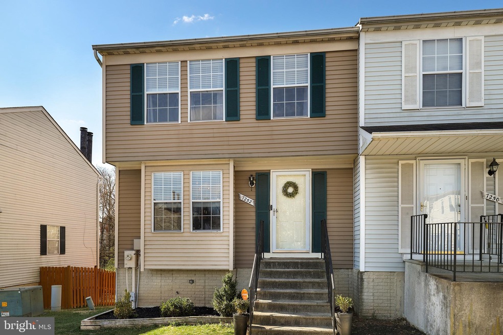 7252 Procopio Cir, Columbia, MD 21046 - photo 1