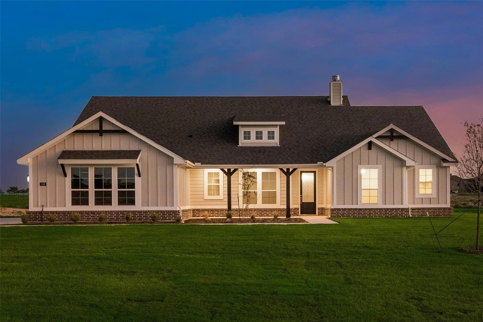 136 Steppes Ct, Decatur, TX 76234 - photo 1