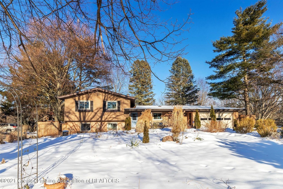 01-4682 Huron Hill Dr-WindowStill-Real-E