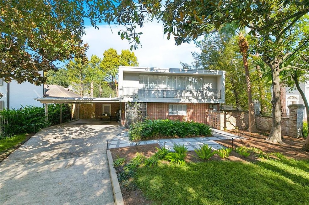 5721 Saint Charles Ave, New Orleans, LA 70115 - photo 1