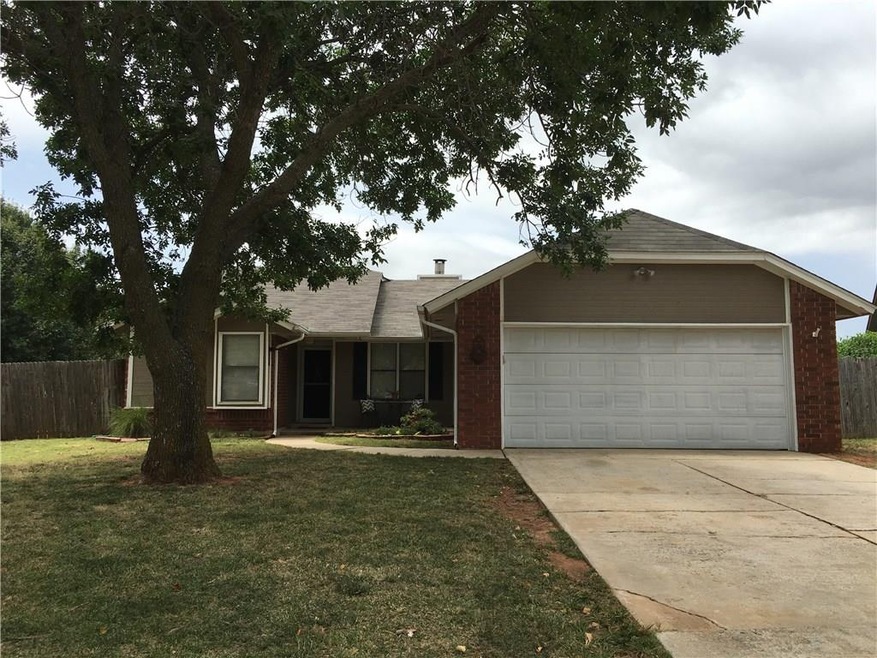 500 Silver Maple Ln, Noble, OK 73068 - photo 1