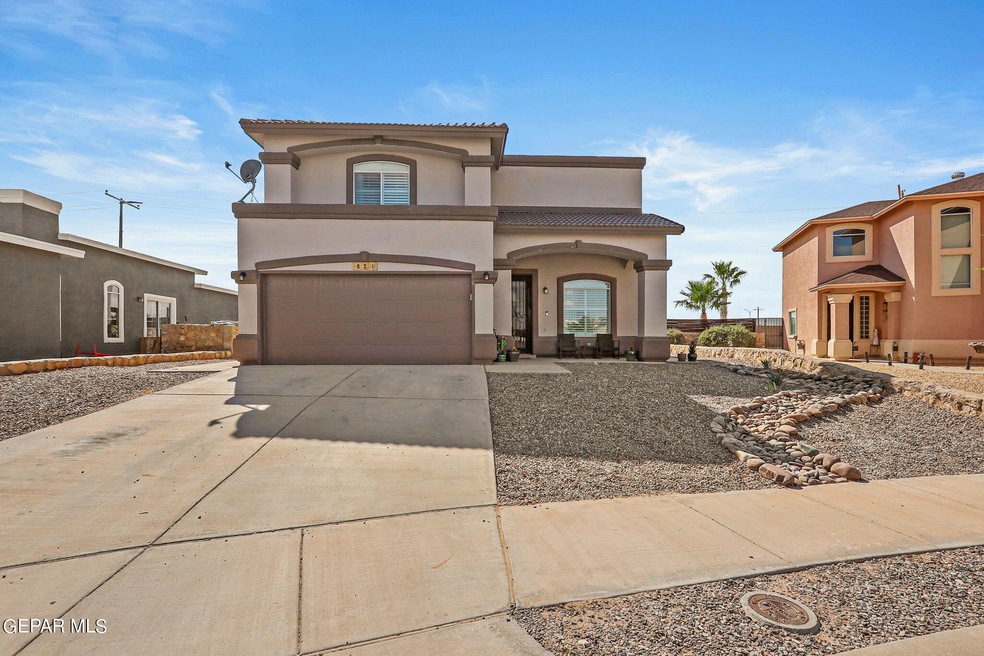 821 Desert Bush Dr, El Paso, TX 79928 - photo 1