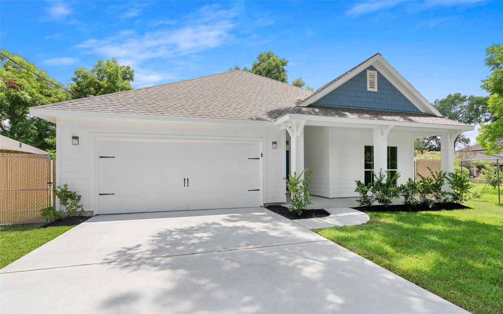 779 Prosper St, Houston, TX 77088 - photo 1