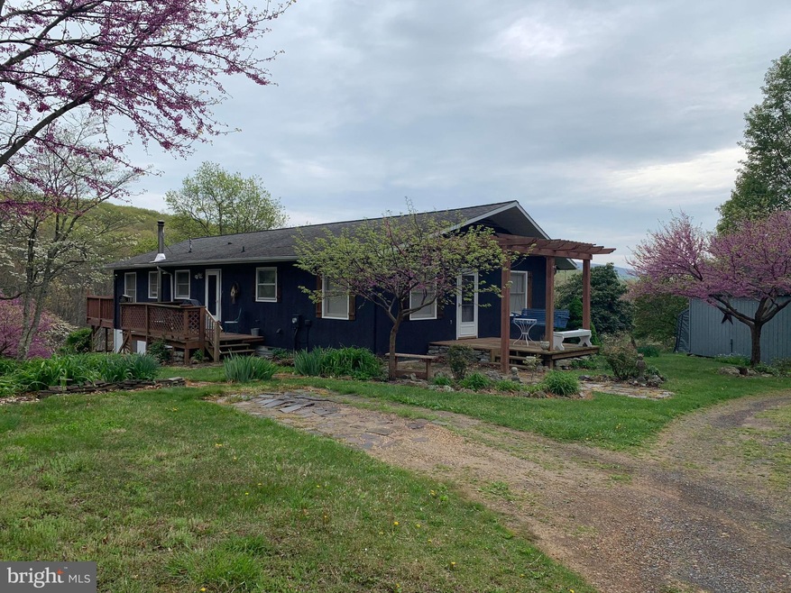 364 Wildwood Ln, Rio, WV 26755 - photo 1