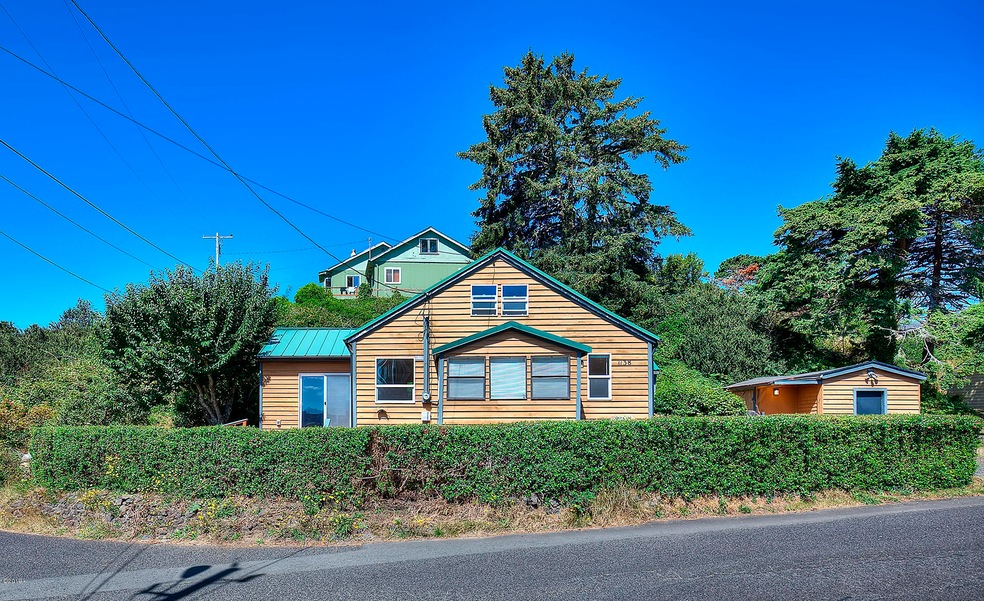 Vintage Cottage
