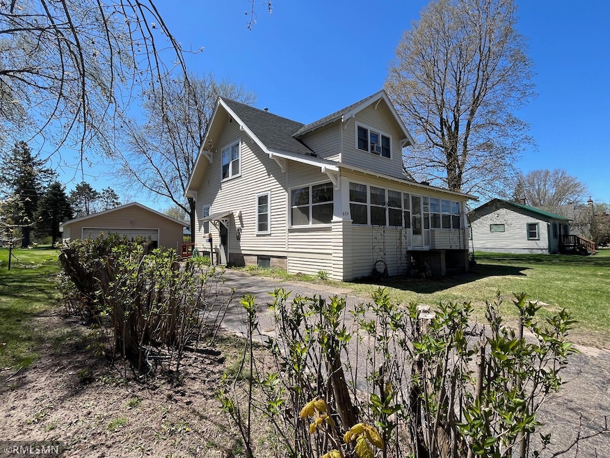 Pending $229,000 • Co-Listing Agent