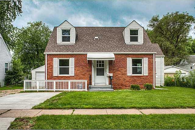 Exterior Front. Adorable curb appeal