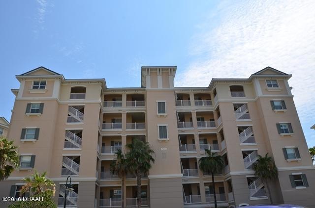 600 cinnamon exterior