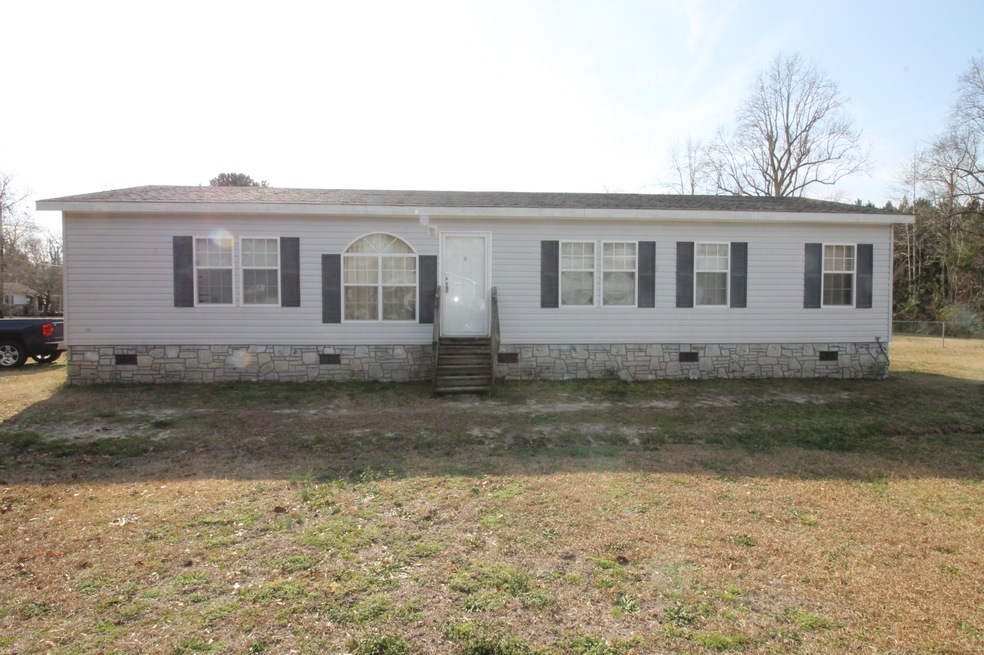 568 Tar Landing Rd, Holly Ridge, NC 28445 - photo 1