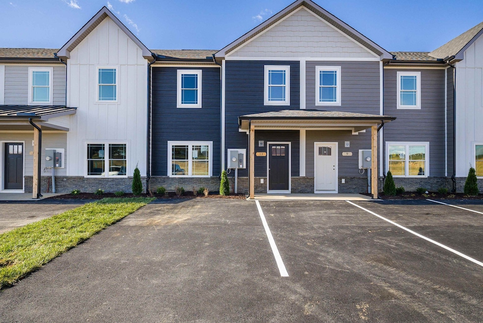 13 Barnyard Cir, Bridgewater, VA 22812 - photo 1