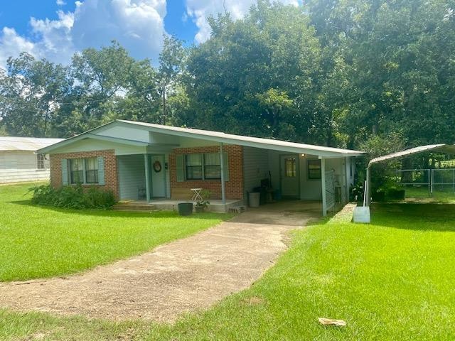 1018 Starnes Rd, McComb, MS 39648 - photo 1