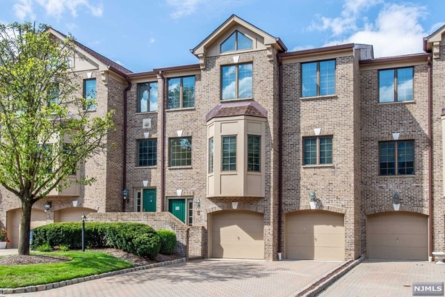 9 Sherbrooke Ct unit 23, Upper Saddle River, NJ 07458 - photo 1