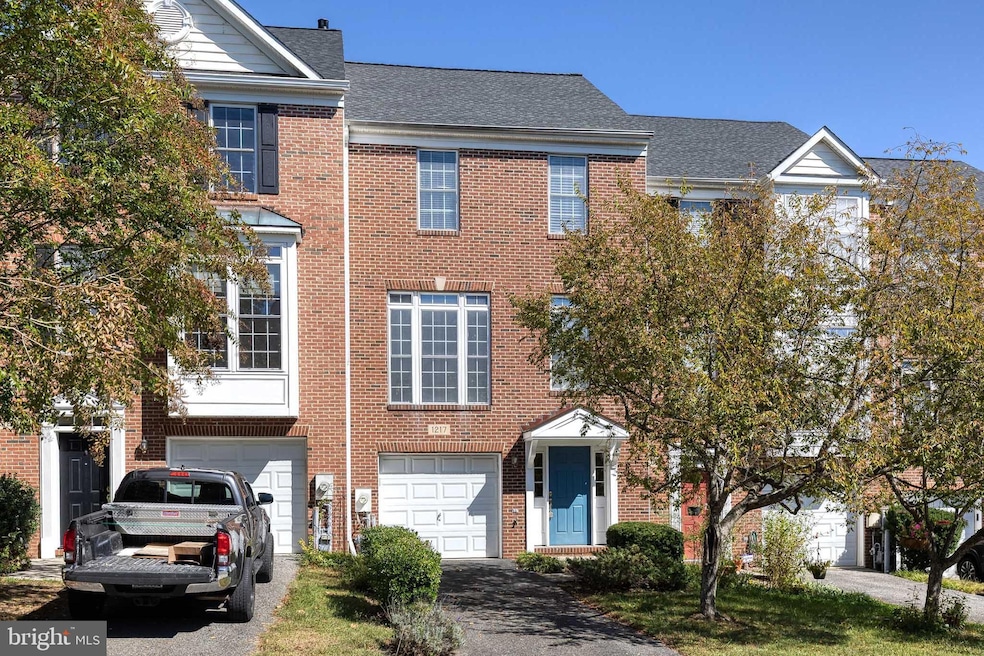 1217 Birchleaf Ct, Crofton, MD 21114 - photo 1