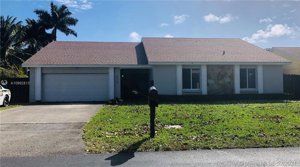 4919 SW 147th Ct, Miami, FL 33185 - photo 1