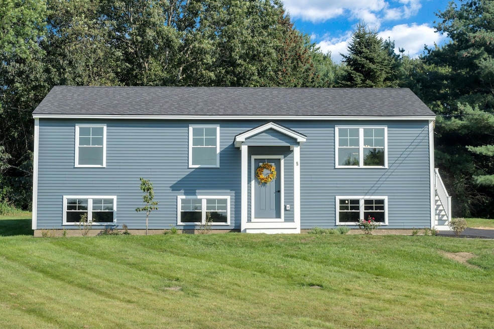 5 Laliberte Circle, Saco