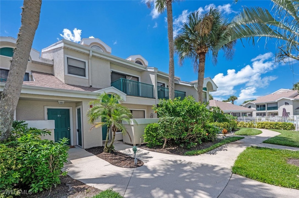 60 Emerald Woods Dr unit 5, Naples, FL 34108 - photo 1