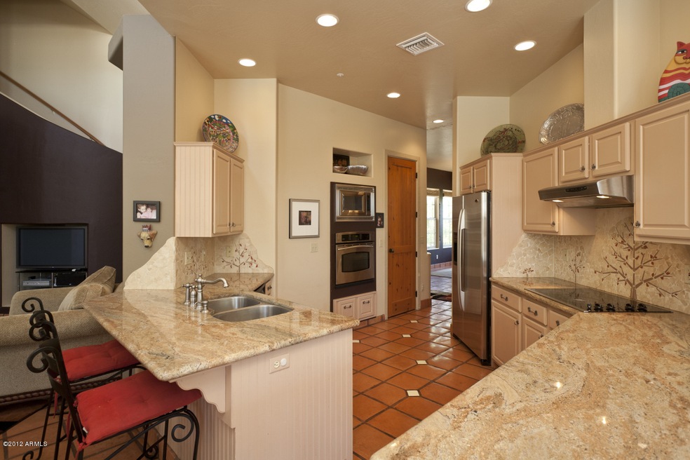 Fabulous huge open kitchen!