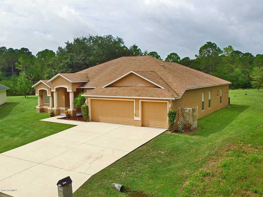 3052 Triangle Rd-1