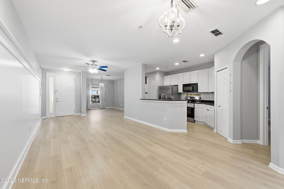 For Rent $1,900/month • Co-Listing Agent