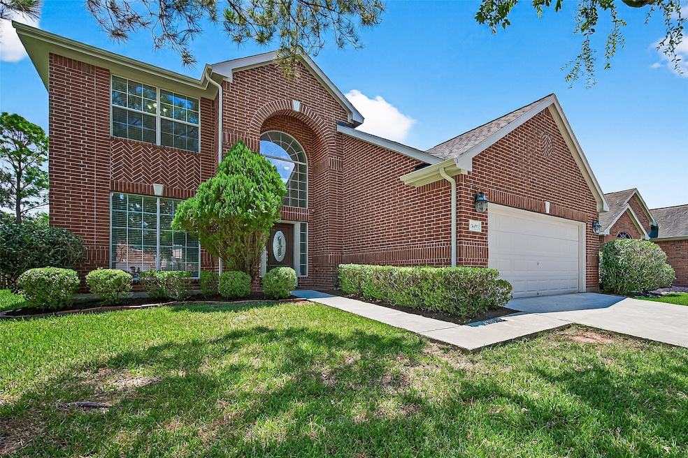 Pending $350,000 • Co-Listing Agent