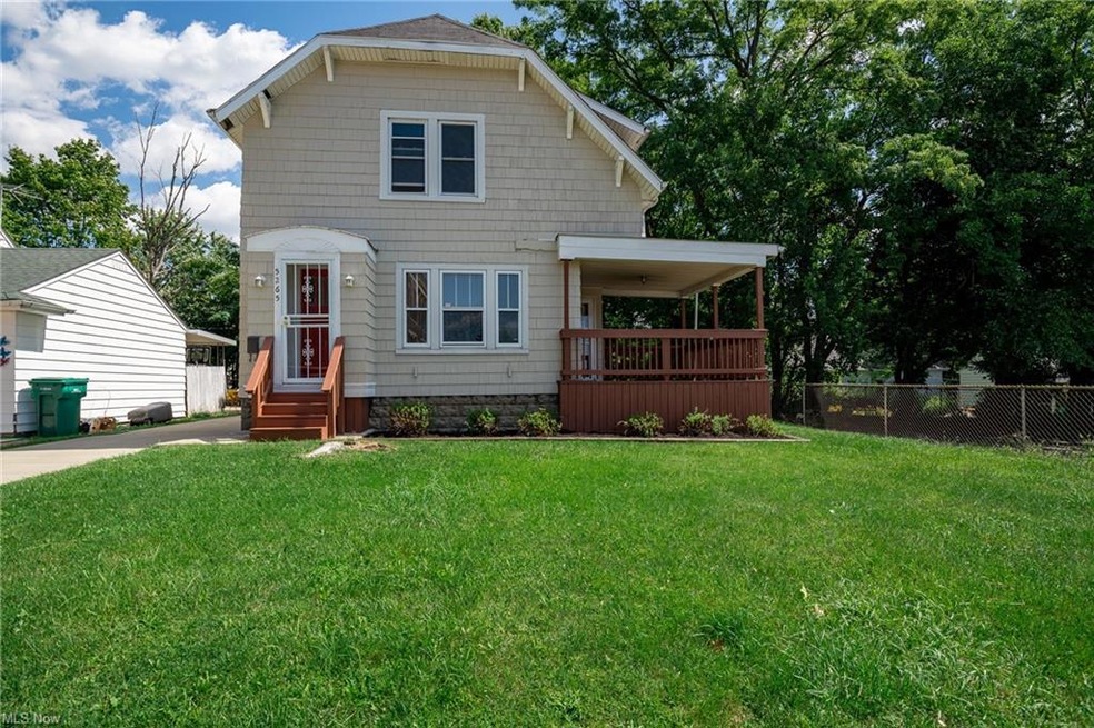 5265 Arch St, Maple Heights, OH 44137 - photo 1