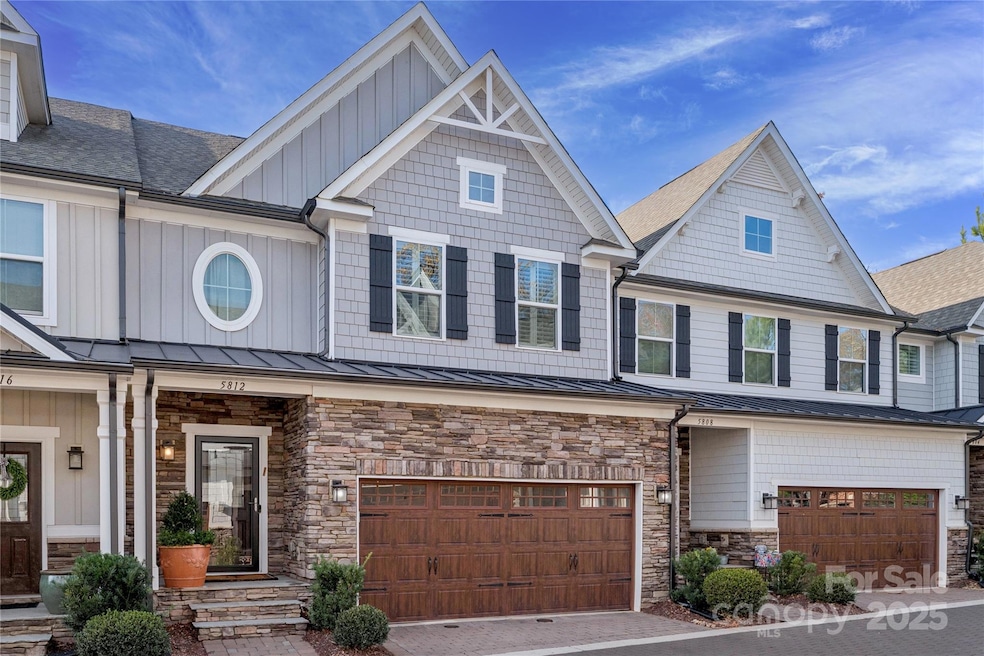 5812 Barrowlands Ct, Charlotte, NC 28210 - photo 1