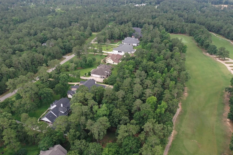 High Meadow Ranch Golf Course! 3 bedroom guest house! 3 car garage plus 3 car porte cochere!