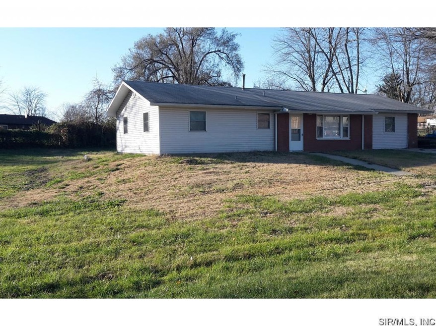 6203 W Main St, Maryville, IL 62062 - photo 1