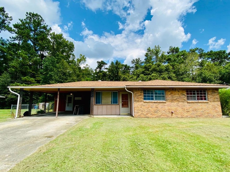 2404 Hickory St, Picayune, MS 39466 - photo 1