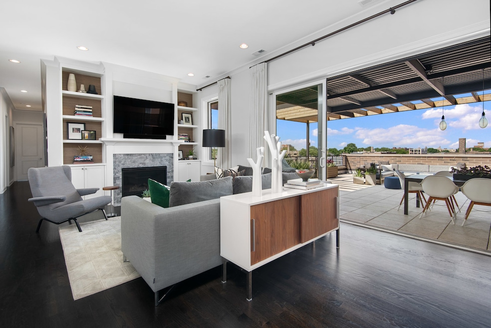 2242 W Lawrence Ave unit 503, Chicago, IL 60625 - photo 1