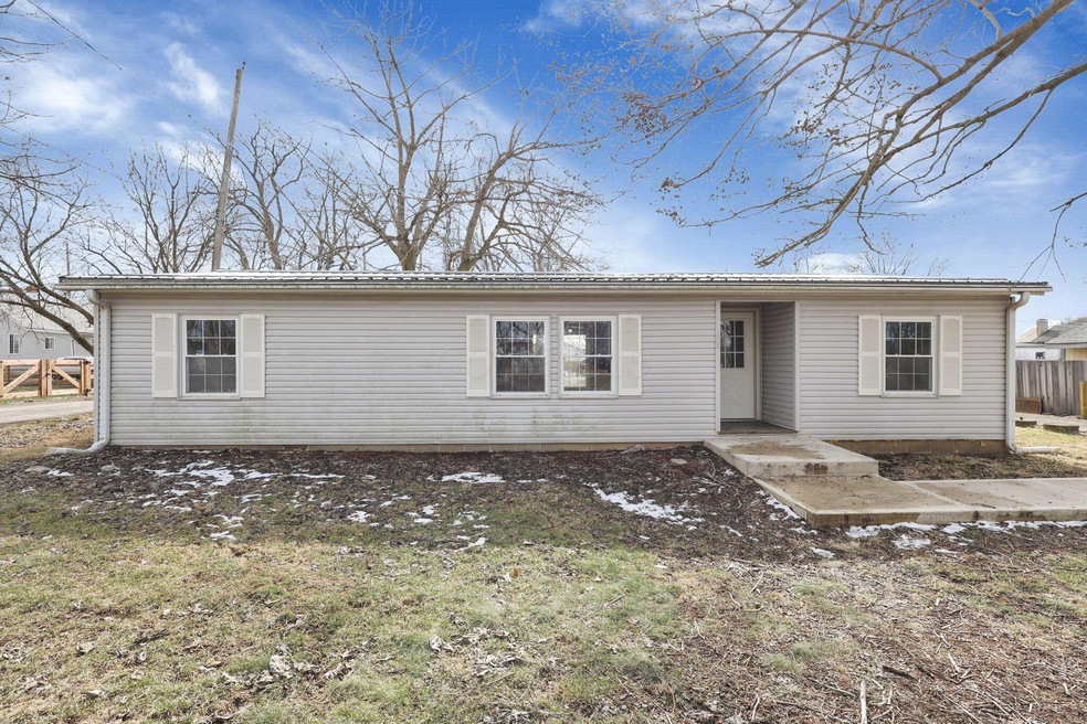 125 Cottage St, Lockbourne, OH 43137 - photo 1